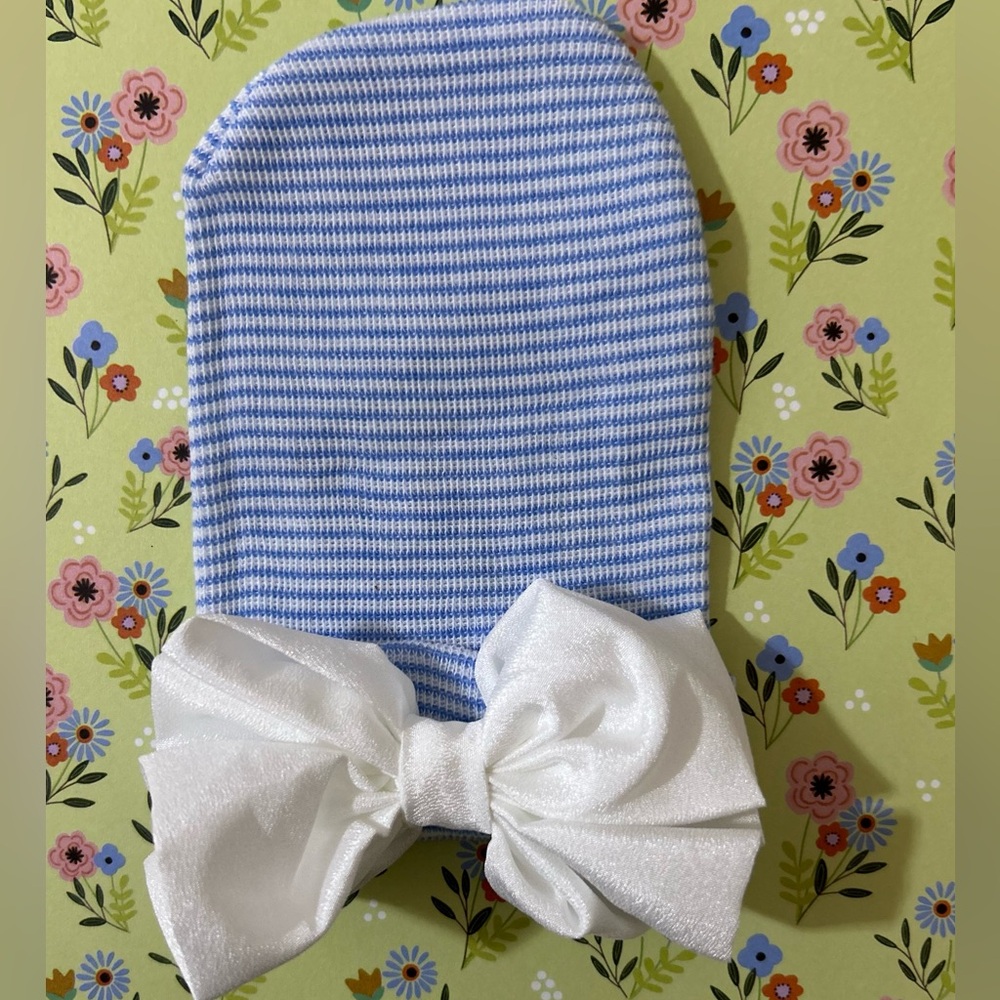 Brand New Baby Girl Hospital Hat With Bow